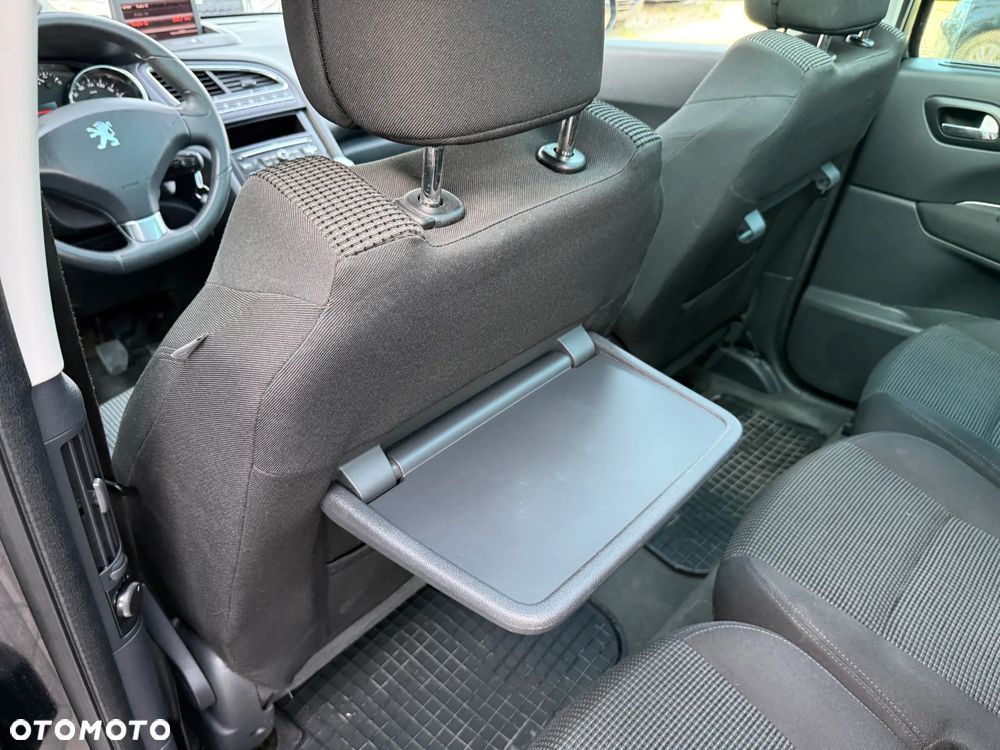 Peugeot 5008 1.6 HDi Access 7os - 35