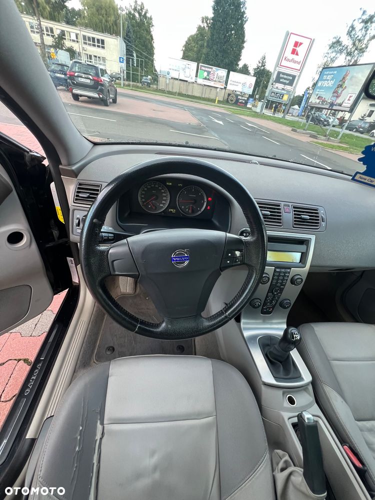 Volvo S40 2.0D - 19
