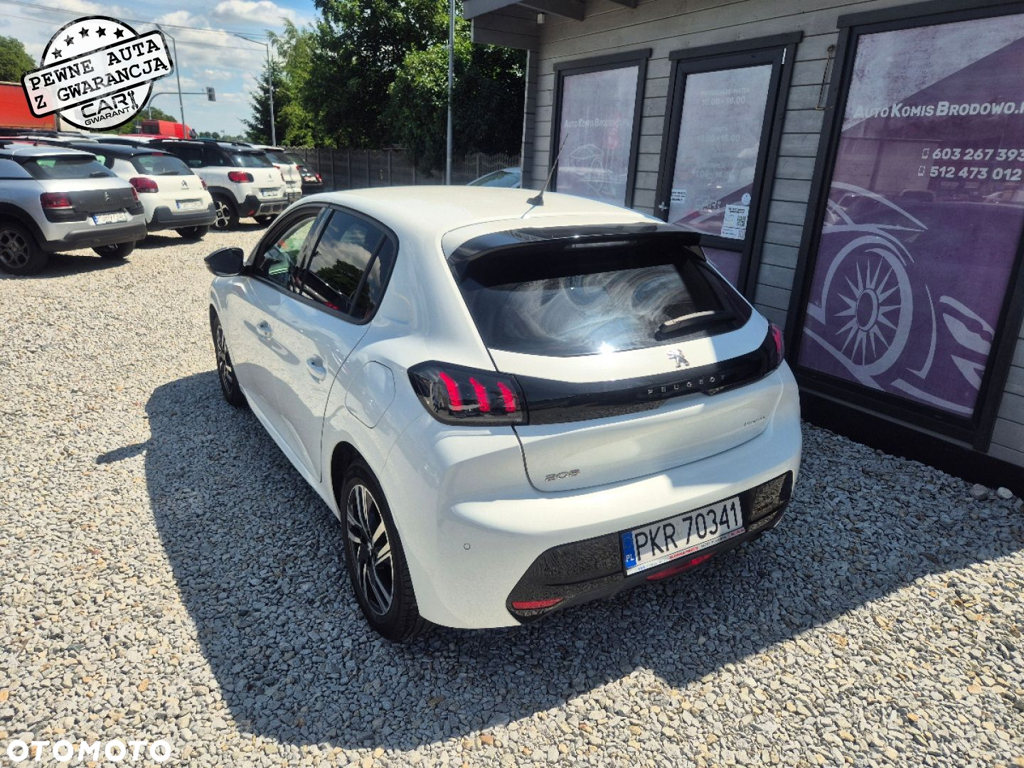 Peugeot 208 - 10