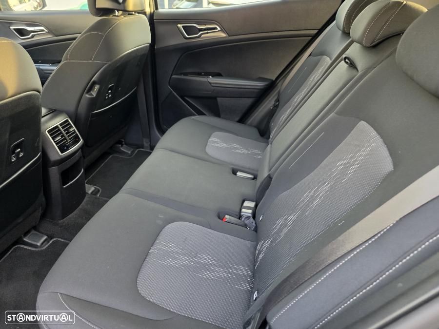 Kia Sportage 1.6 T-GDi PHEV Tech - 21