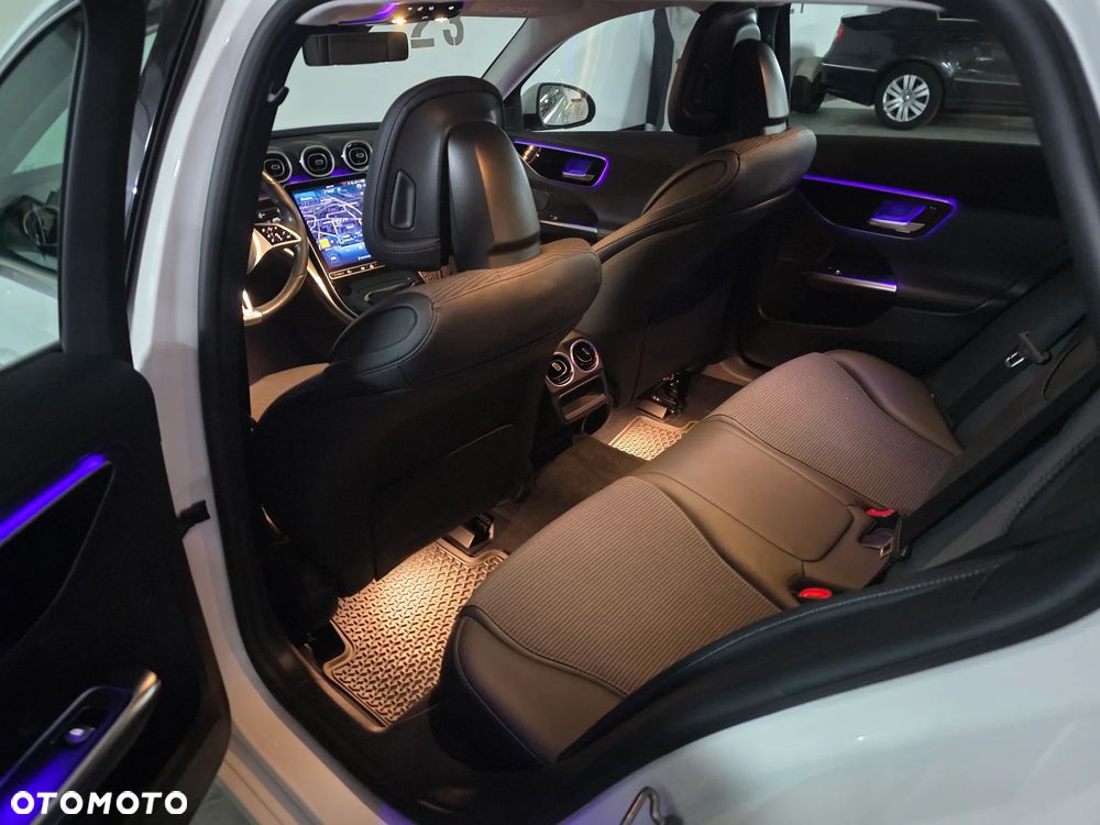 Mercedes-Benz Klasa C 300 d mHEV Avantgarde - 21