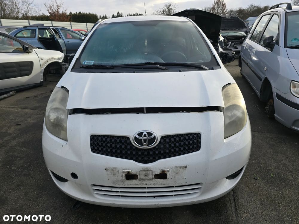 A156 / TOYOTA YARIS II / NA CZĘŚCI - 1