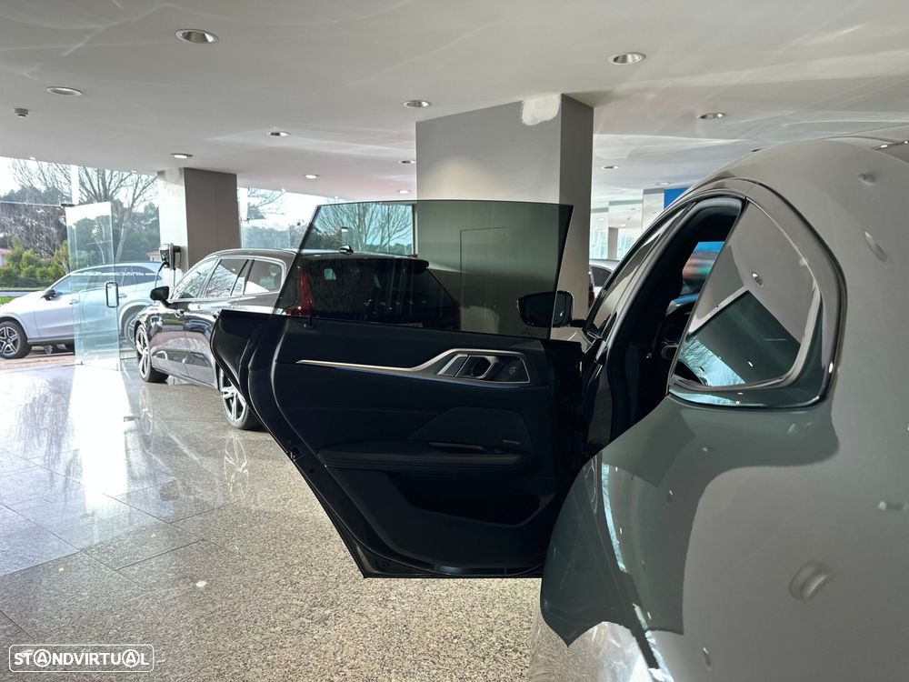 BMW i4 eDrive40 Pack Desportivo M - 39