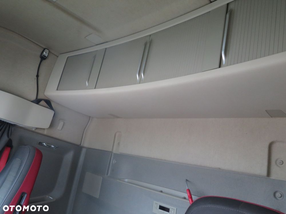 Volvo FH 460 GLOBETROTTER - 15