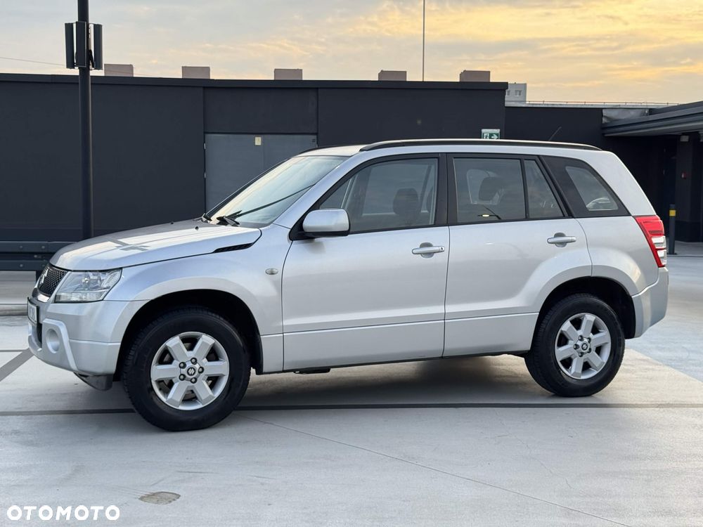 Suzuki Grand Vitara 2.0 Comfort - 4