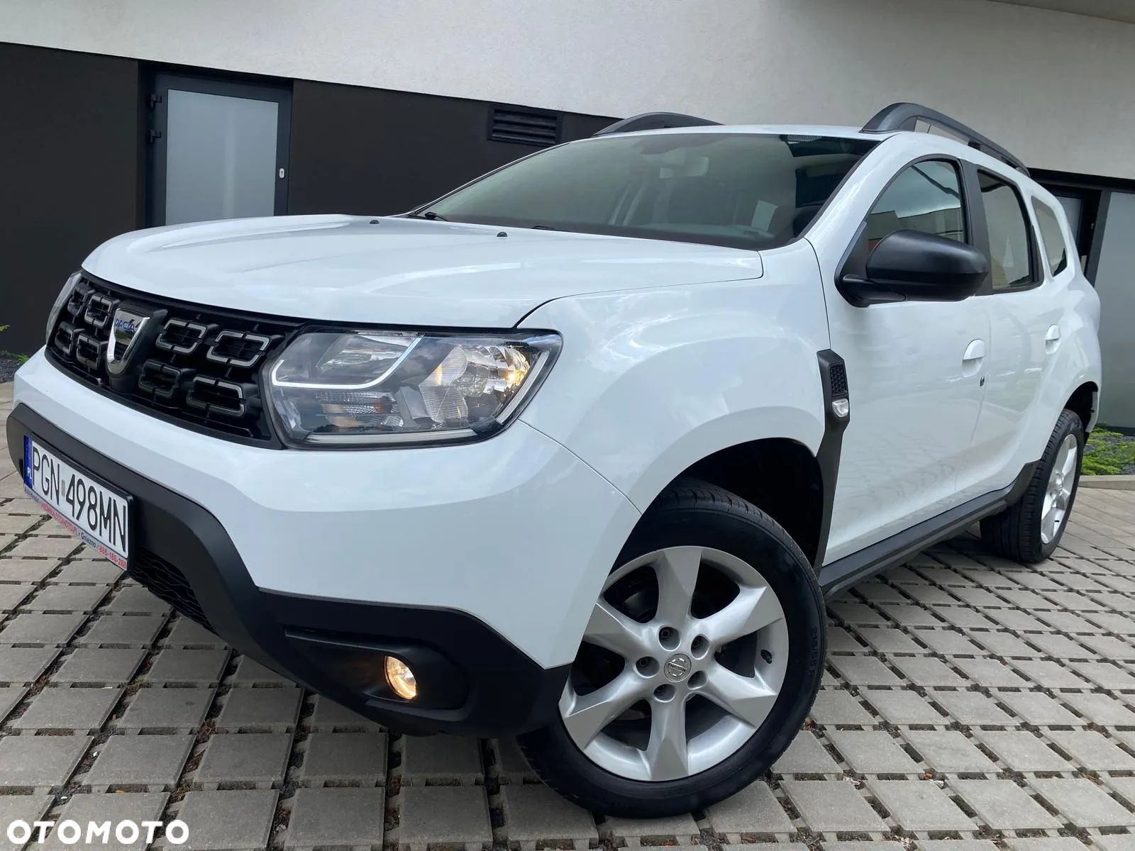 Dacia Duster 1.6 SCe Laureate S&S - 1
