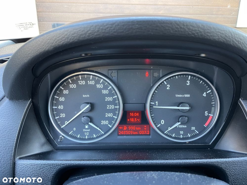BMW X1 xDrive18d xLine - 6