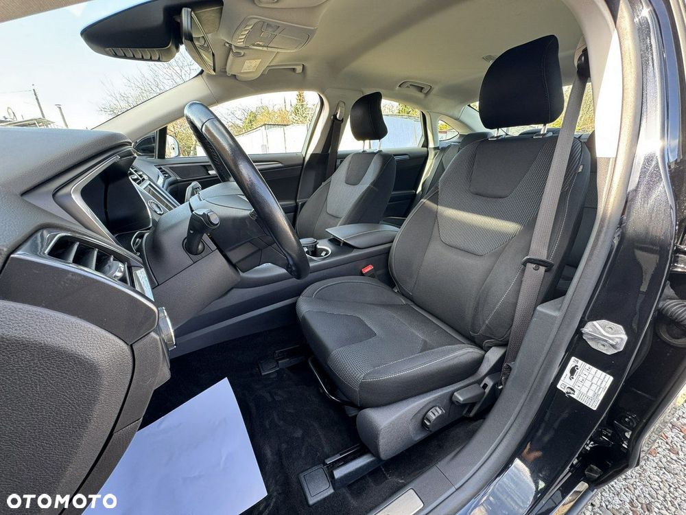 Ford Mondeo 2.0 Hybrid Titanium - 17