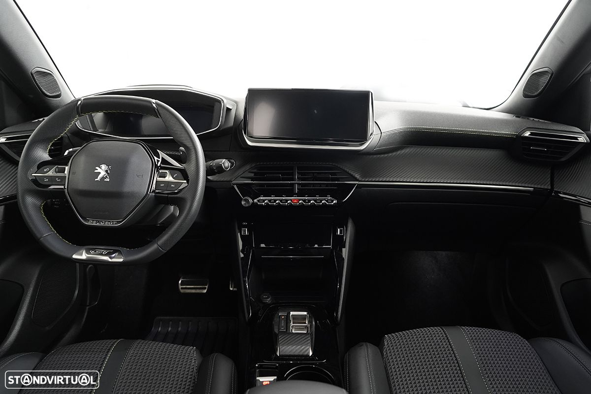 Peugeot 2008 1.2 PureTech GT EAT8 - 8