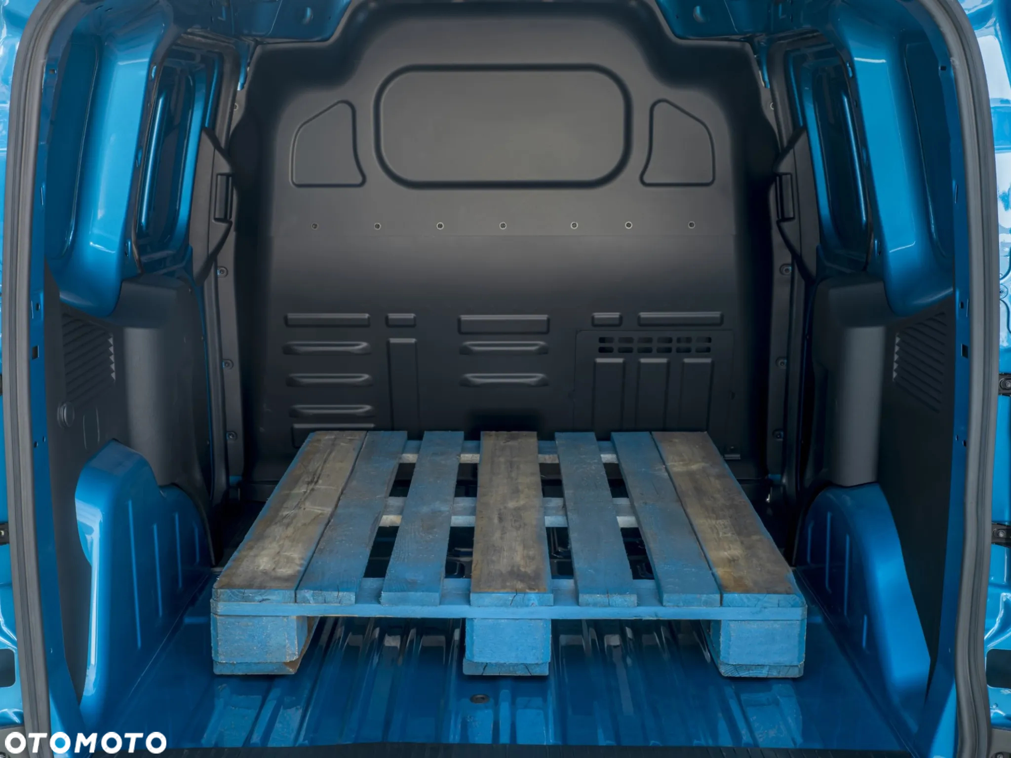 Ford E-Transit Courier - 6