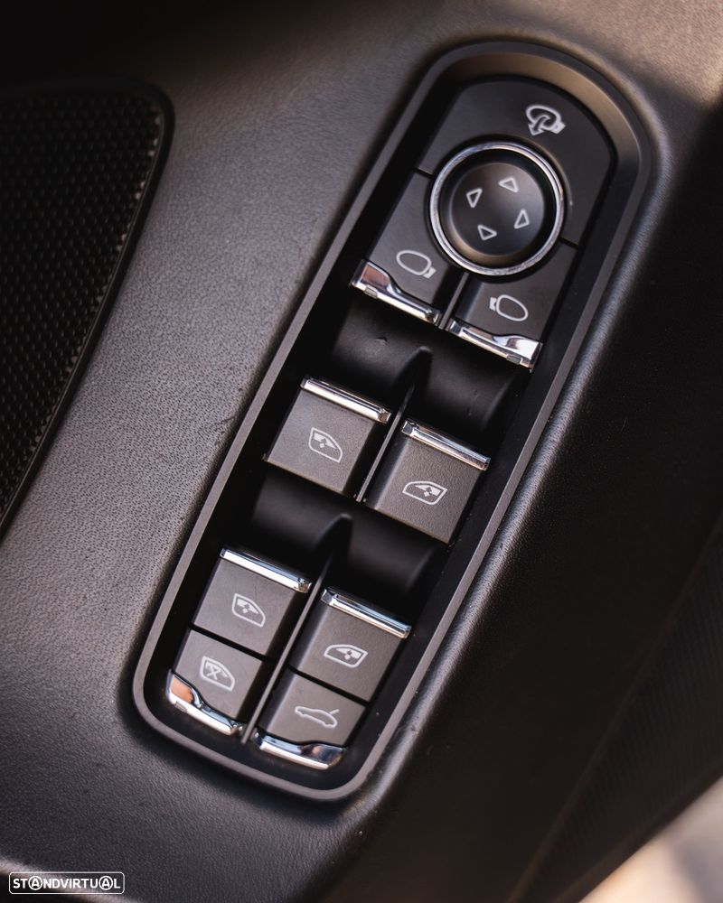 Porsche Panamera S Hybrid - 12