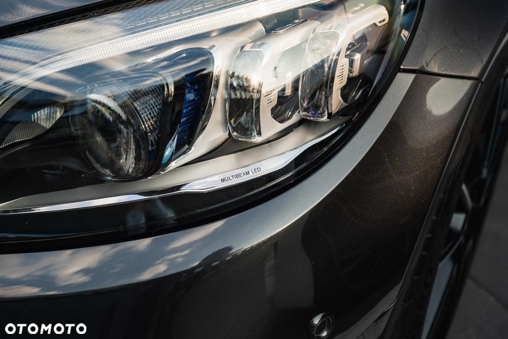 Mercedes-Benz Klasa C 300 9G-TRONIC AMG Line Plus - 39