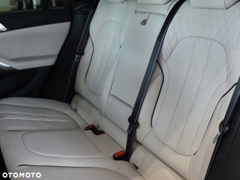 BMW X6 xDrive30d mHEV sport - 12