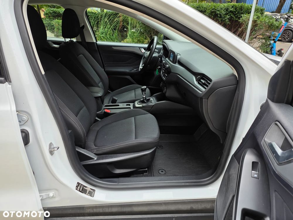 Ford Focus - 19