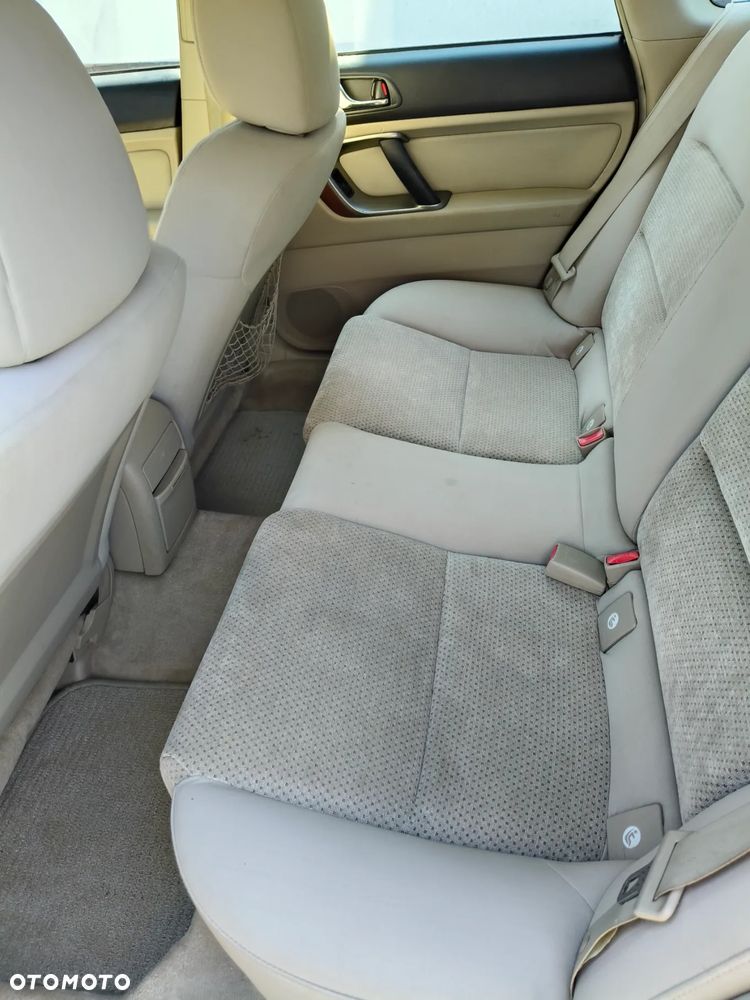 Subaru Outback - 9