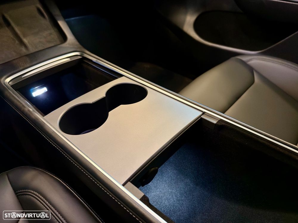 Tesla Model Y Tração Traseira - 37