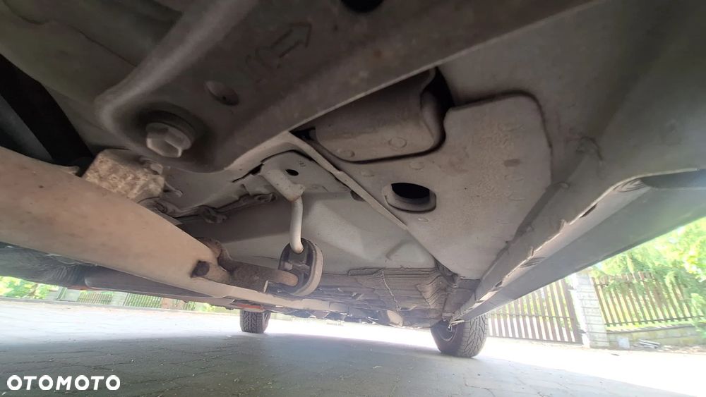 Toyota Yaris 1.5 VVT-i Lounge - 17