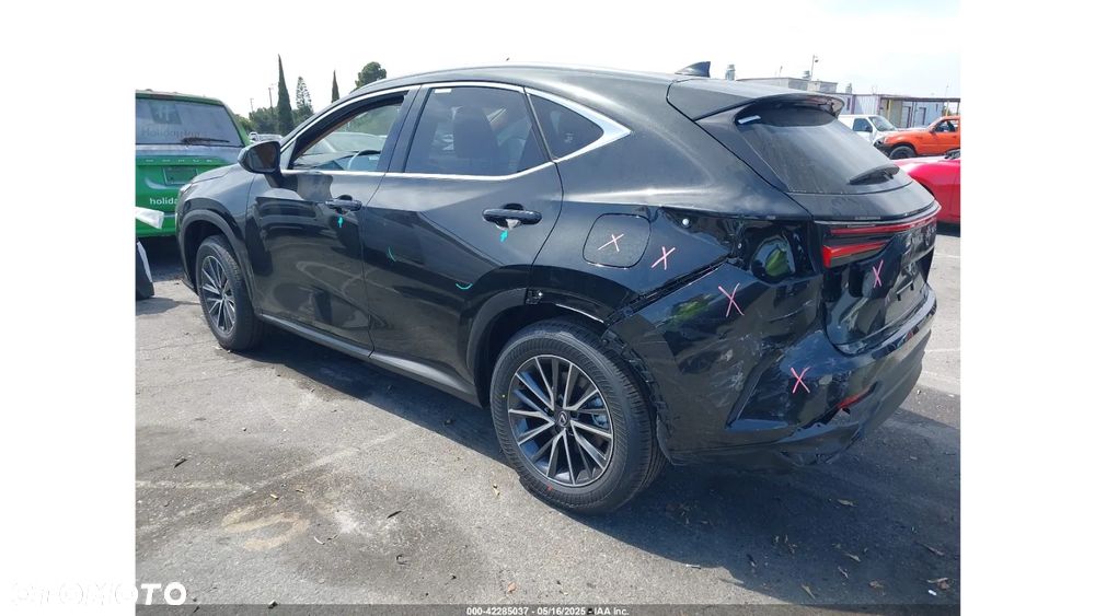 Lexus NX - 3