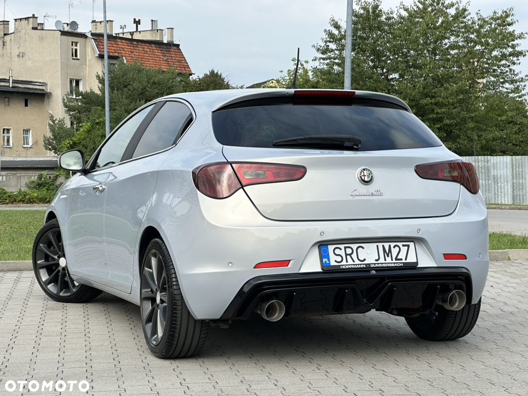 Alfa Romeo Giulietta 2.0 JTDM Distinctive - 14