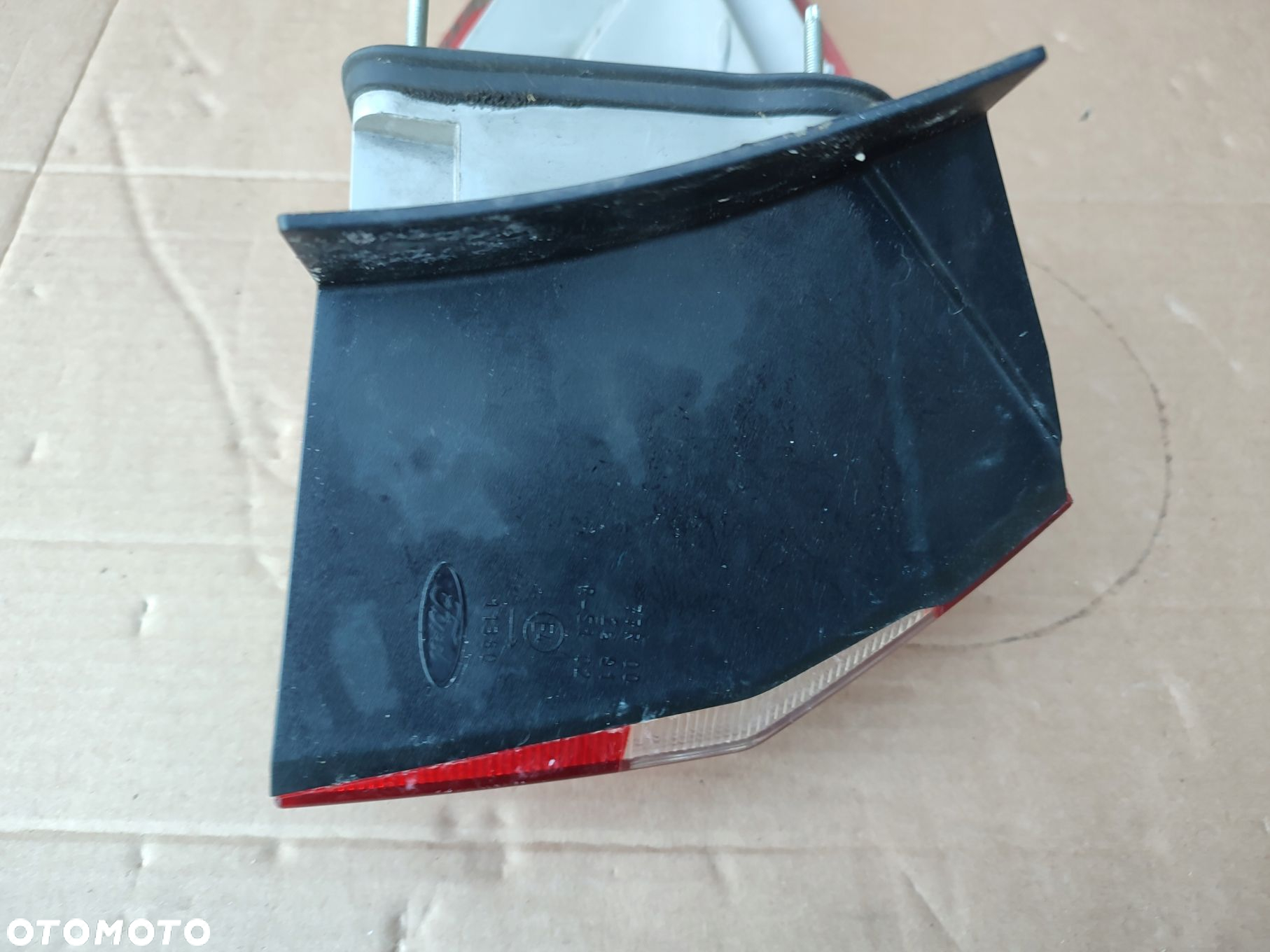 Lampa prawy tył FORD MONDEO MK4 KOMBI w błotnik EUROPA ORYGINAŁ - 6
