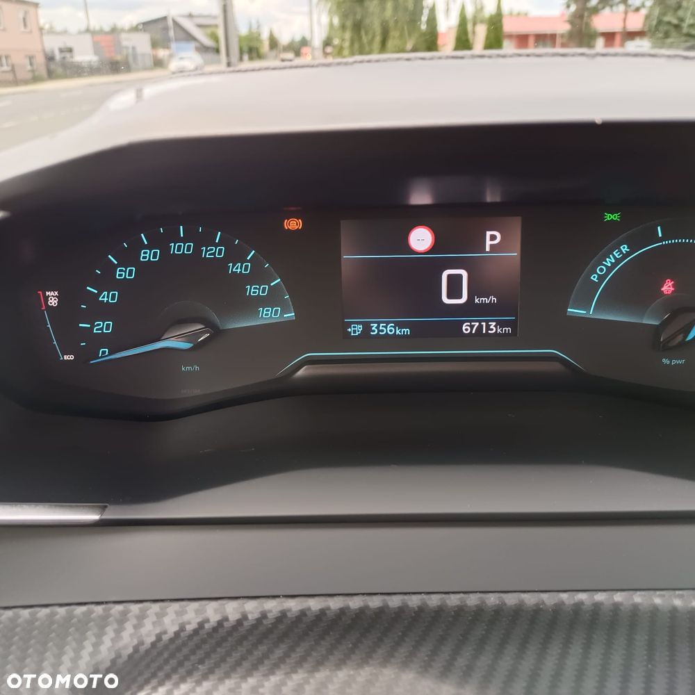 Peugeot 208 Elektromotor 136 Allure - 24
