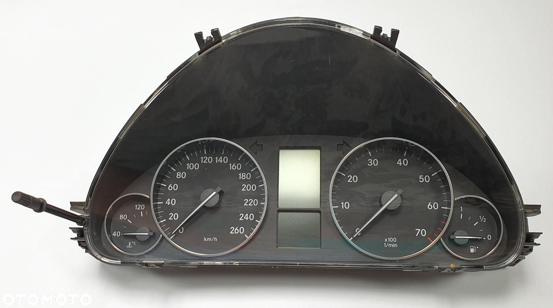 LICZNIK ZEGARY MERCEDES W203 2.5 V6 EUROPA 2035404448 - 1