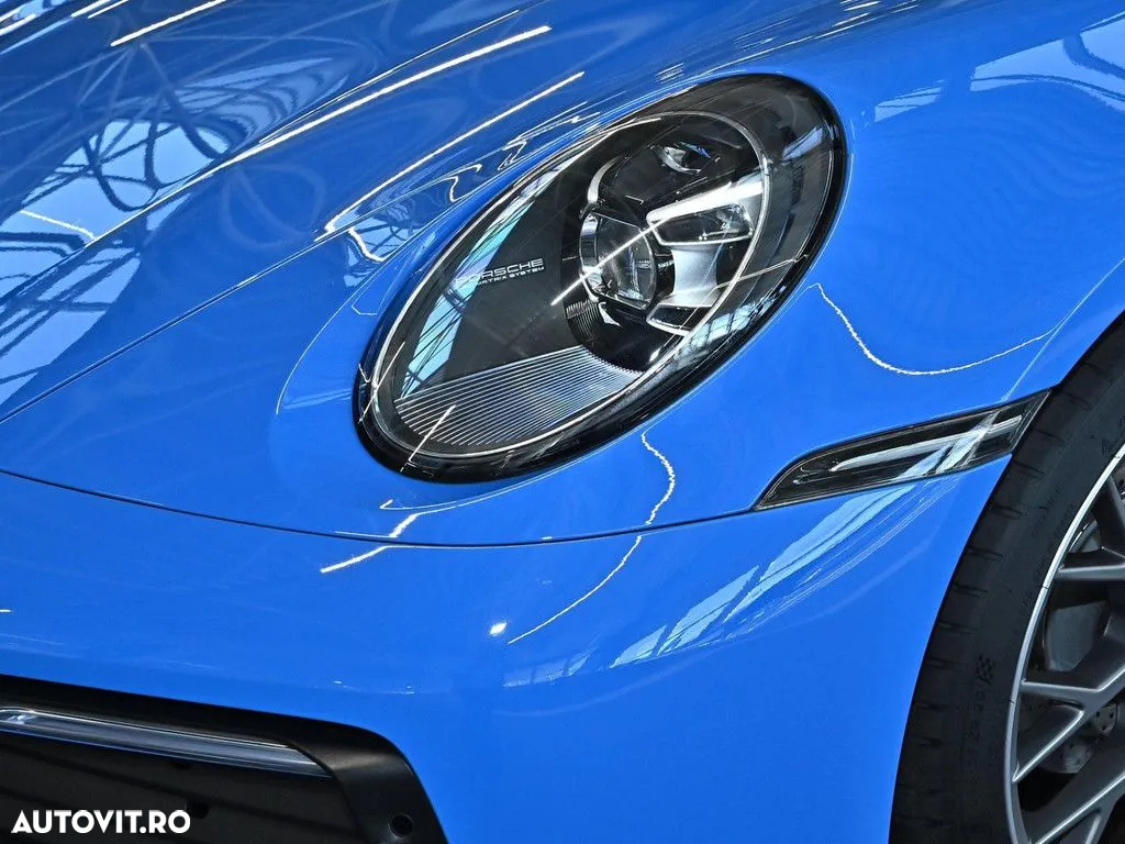 Porsche 911 Carrera 4 PDK - 14