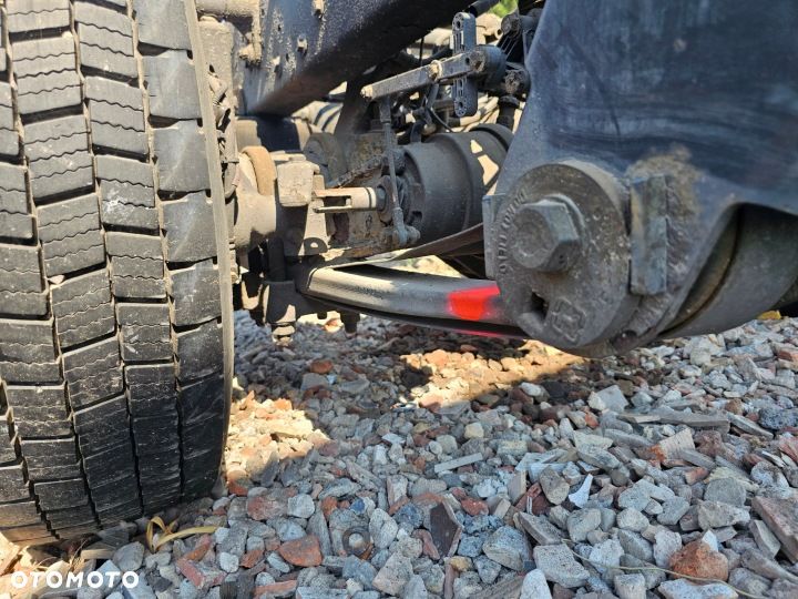 PÓŁRESOR RESOR 8 CM MOST NA PODUSZKACH IVECO EUROCARGO FELGI 17,5 - 2