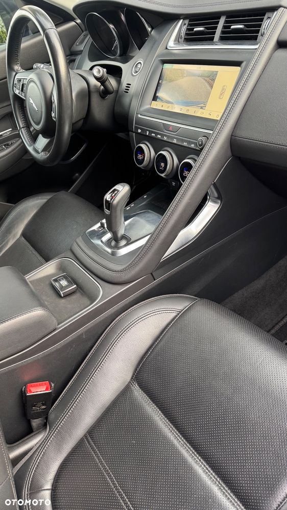 Jaguar E-Pace D150 AWD S - 8