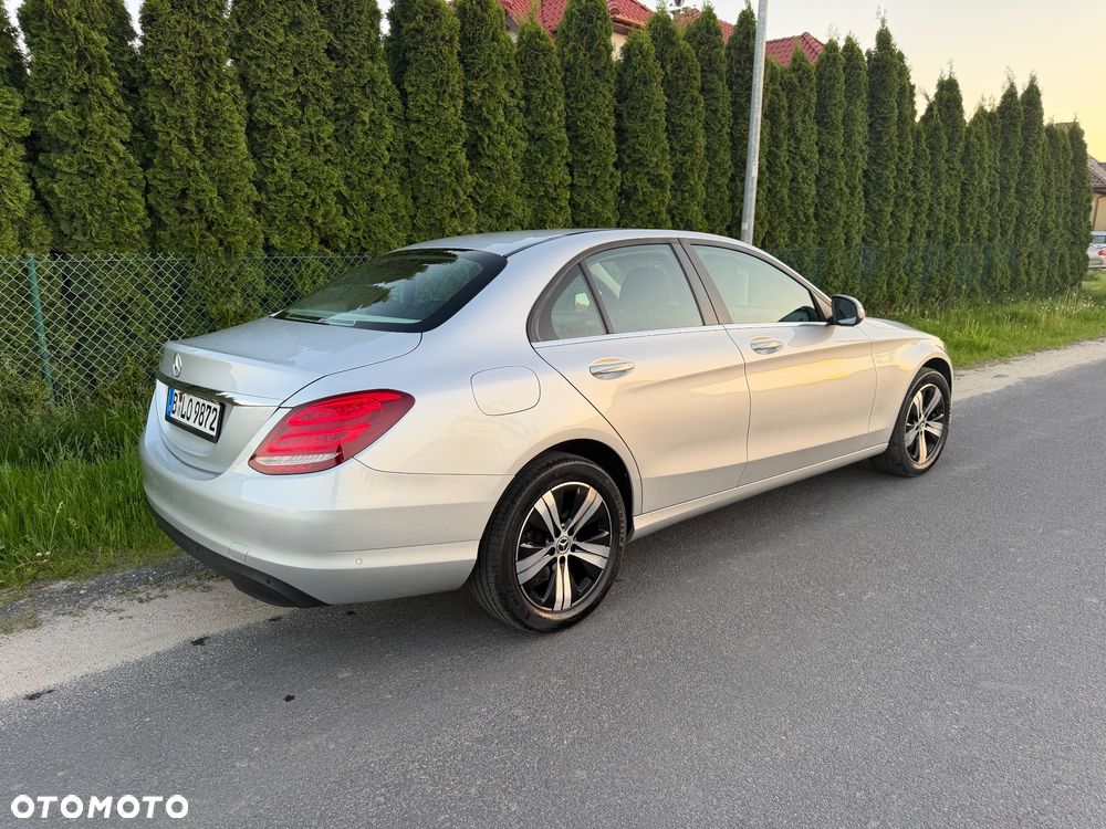 Mercedes-Benz Klasa C 180 (BlueEFFICIENCY) Elegance - 12