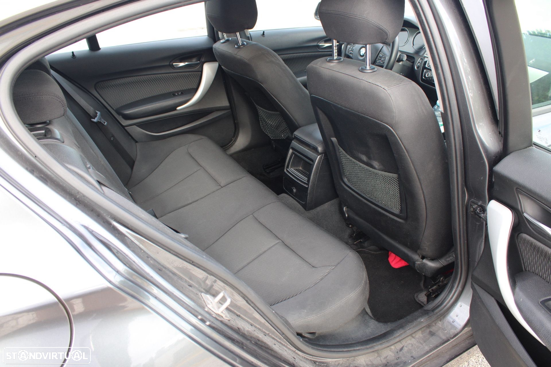BMW 116 d EfficientDynamics - 11