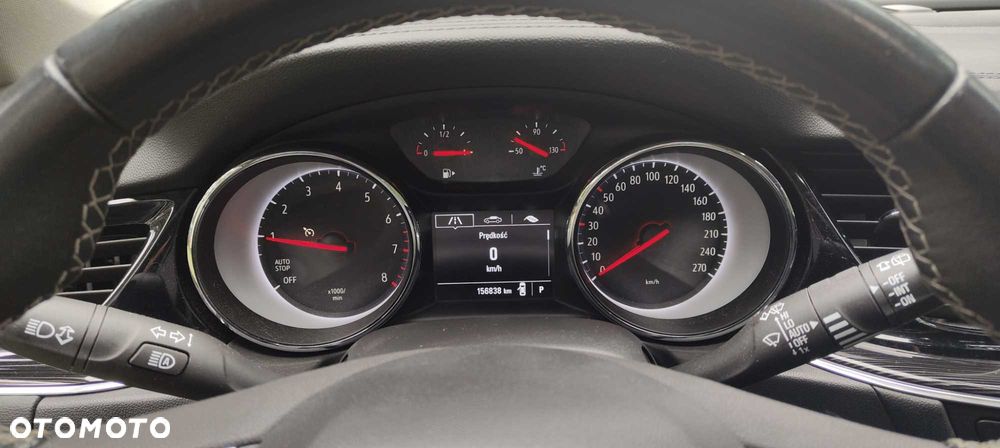Opel Insignia - 8