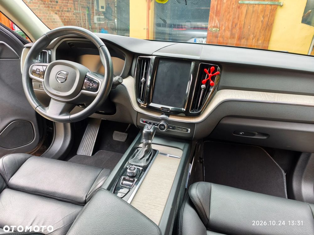 Volvo XC 60 D4 AWD Inscription - 19