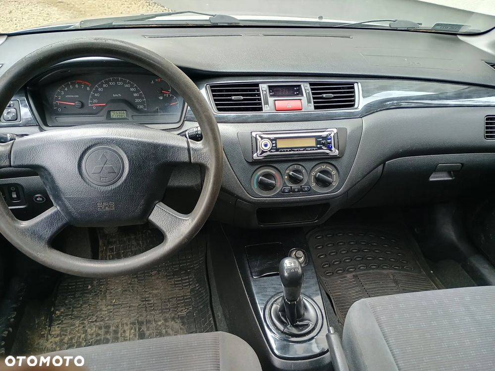 Mitsubishi Lancer - 5