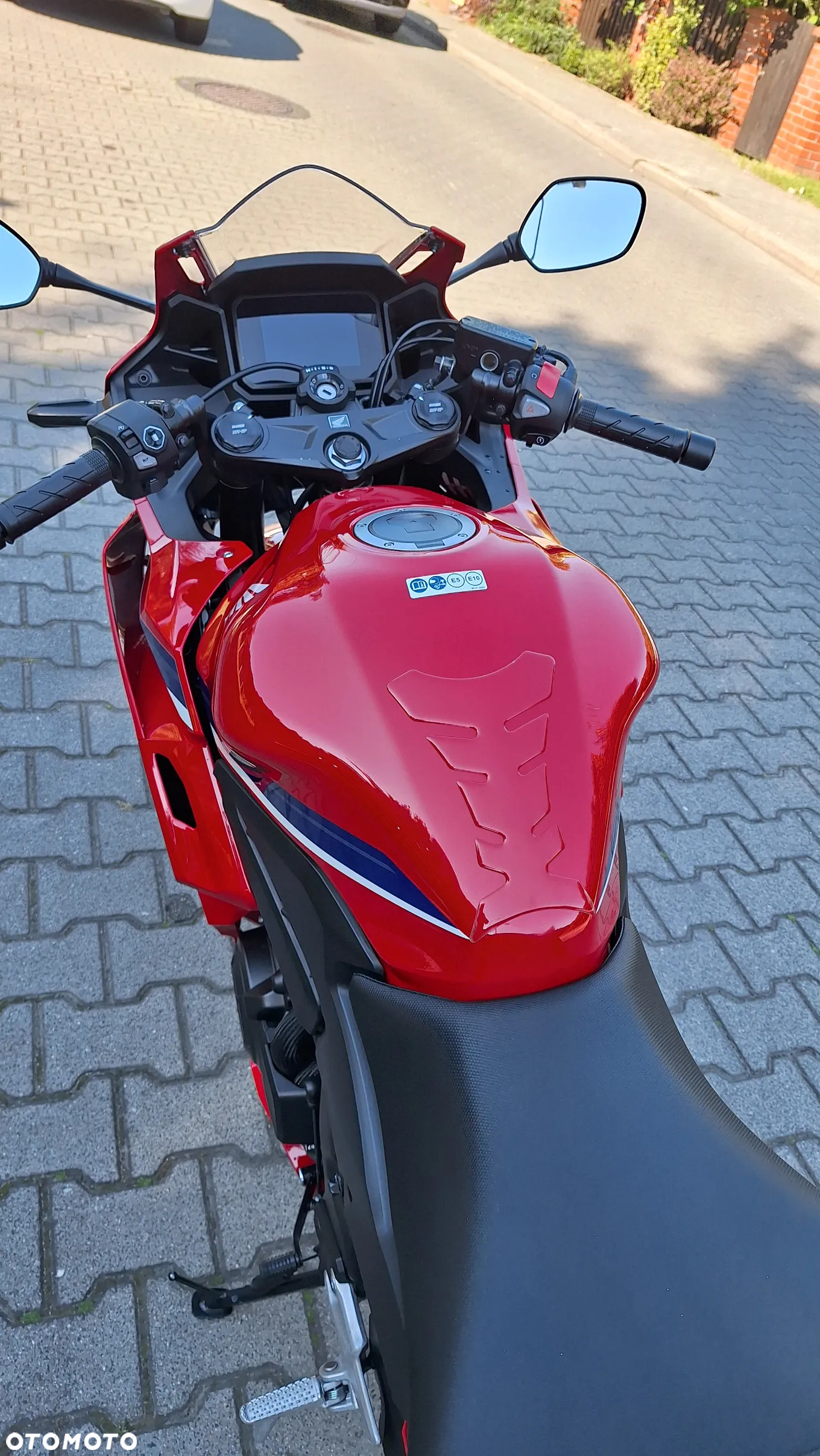 Honda CBR - 6