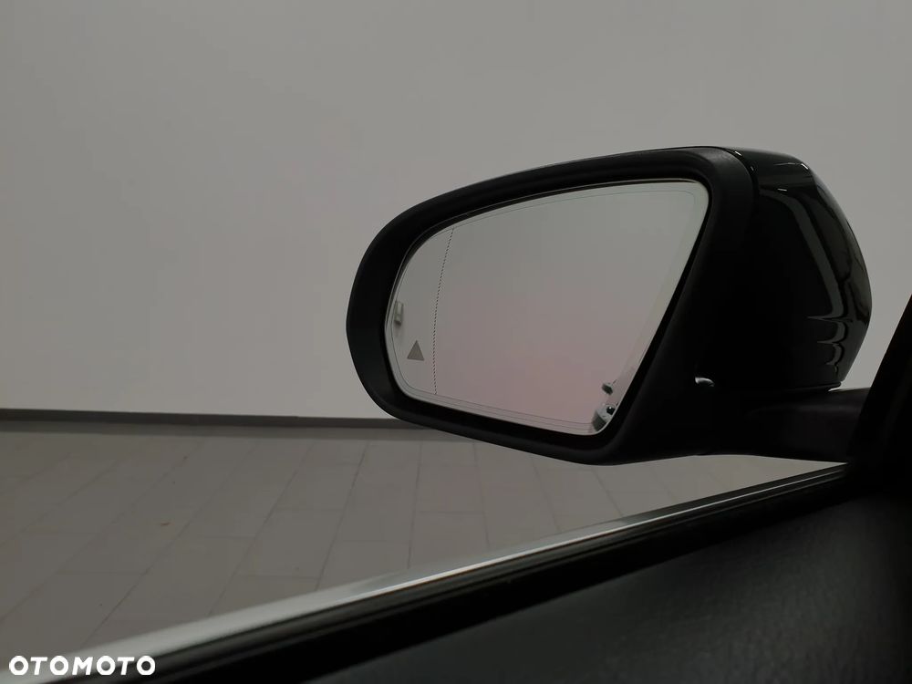 Mercedes-Benz GLC 300 de 4Matic 9G-TRONIC AMG Line Plus - 30