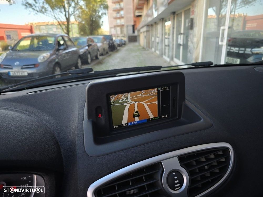 Renault Clio 1.2 16V Dynamique S - 20