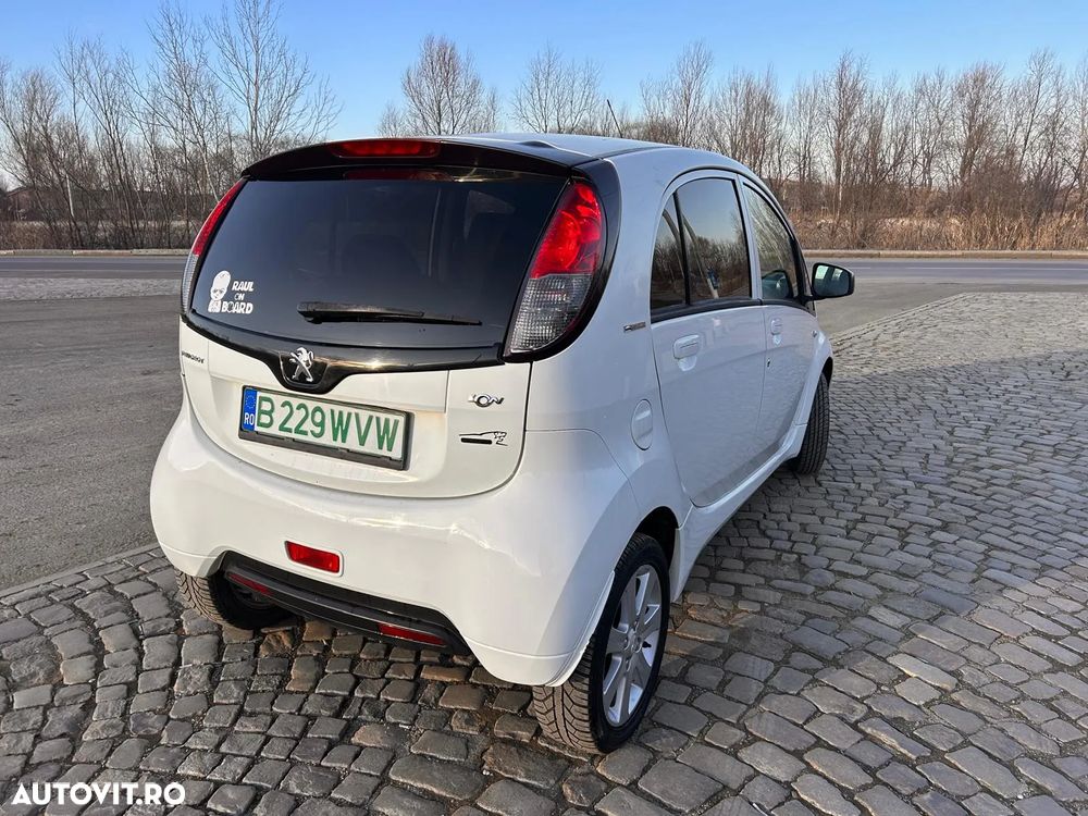 Peugeot iON - 3