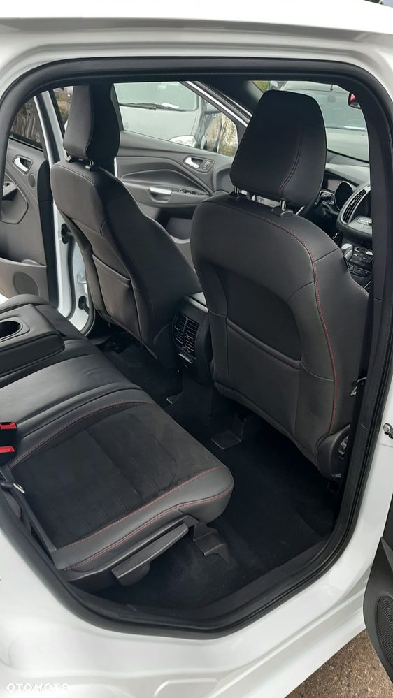 Ford Kuga 2.0 TDCi 4x4 ST-Line - 21