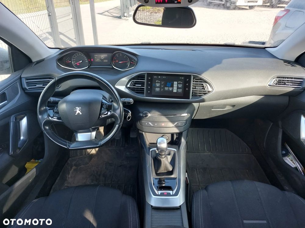 Peugeot 308 2.0 Blue HDi Allure S&S - 19