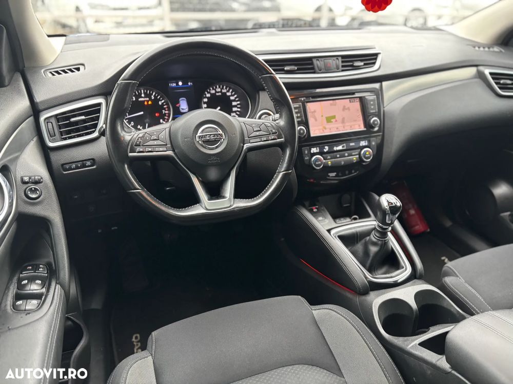 Nissan Qashqai 1.3 DIG-T N-CONNECTA - 14