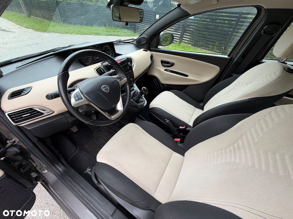 Lancia Ypsilon 1.2 8V Elefantino S&S - 22