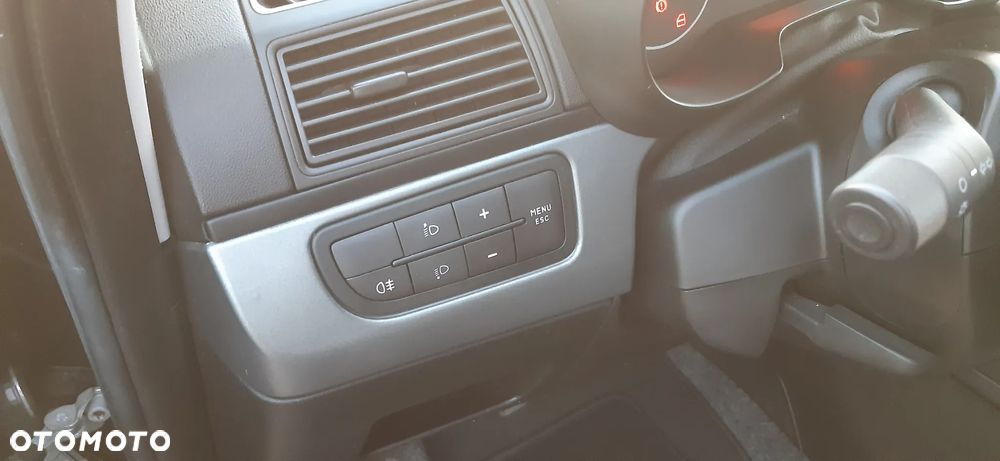 Fiat Grande Punto Actual 1.2 8V Estiva - 13