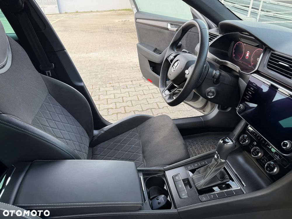 Skoda Superb 2.0 TSI Sportline DSG - 11