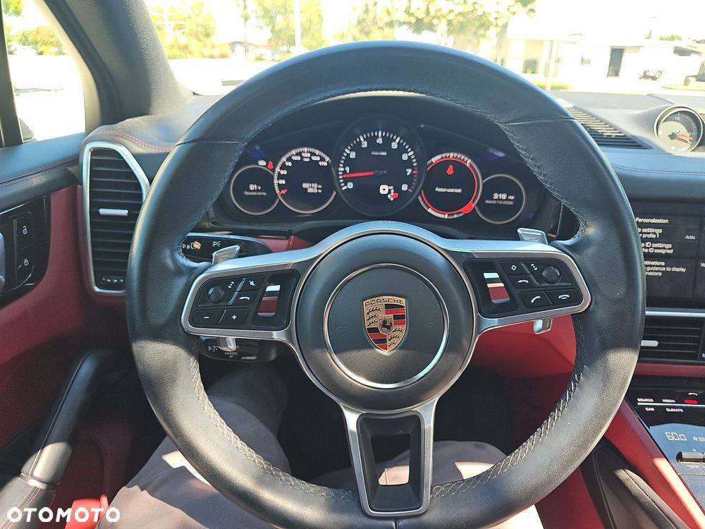 Porsche Cayenne Tiptronic S - 12