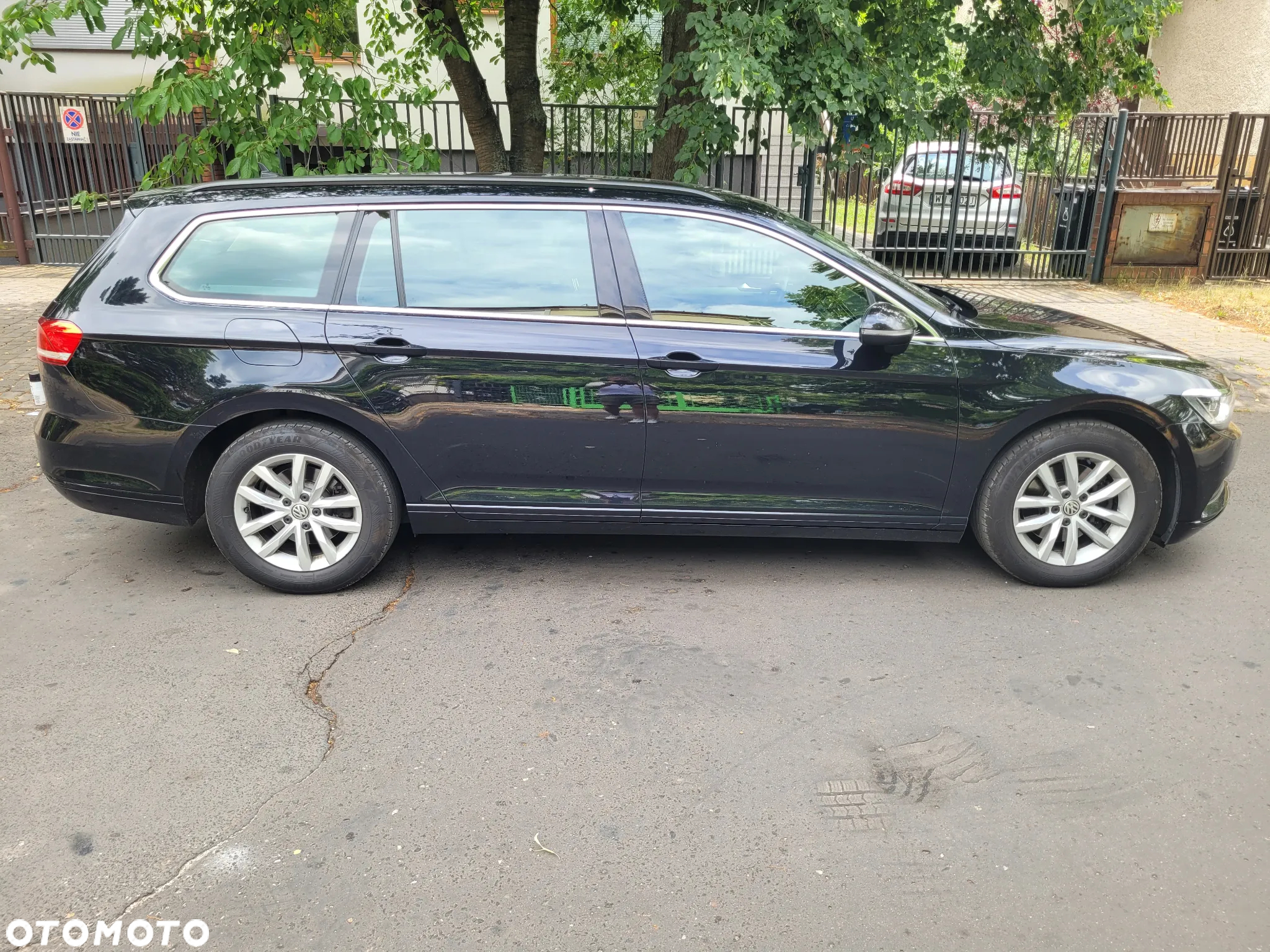 Volkswagen Passat 2.0 TDI BMT Comfortline - 17