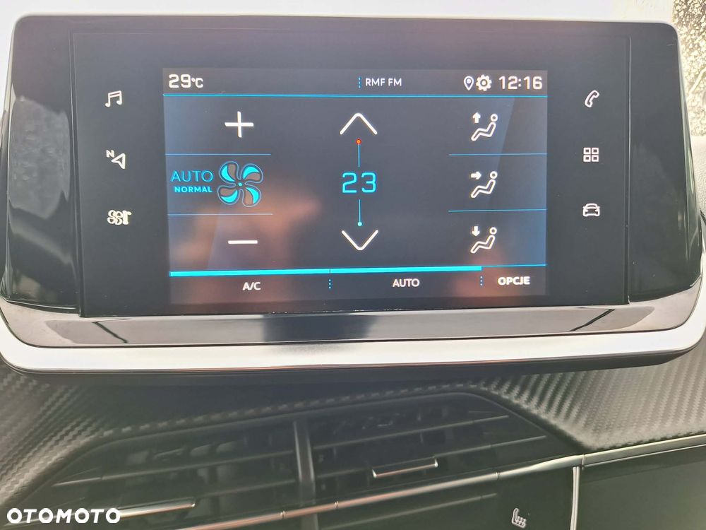Peugeot 2008 BlueHDi 130 EAT8 Allure Pack - 35