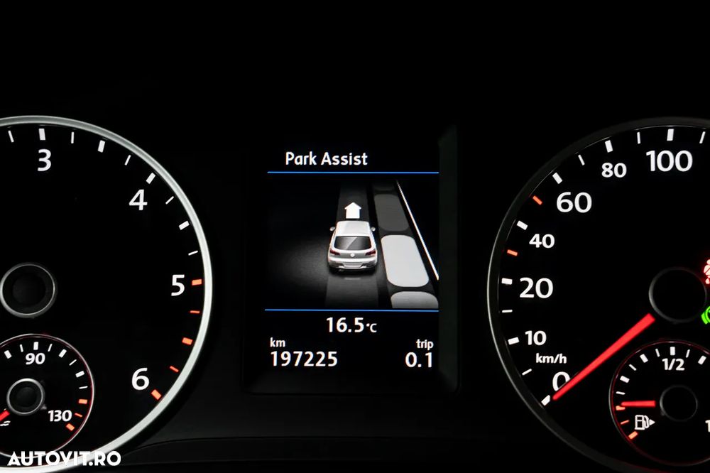 Volkswagen Tiguan 2.0 TDI DPF 4Motion BlueMotion Technology DSG Sport & Style - 38