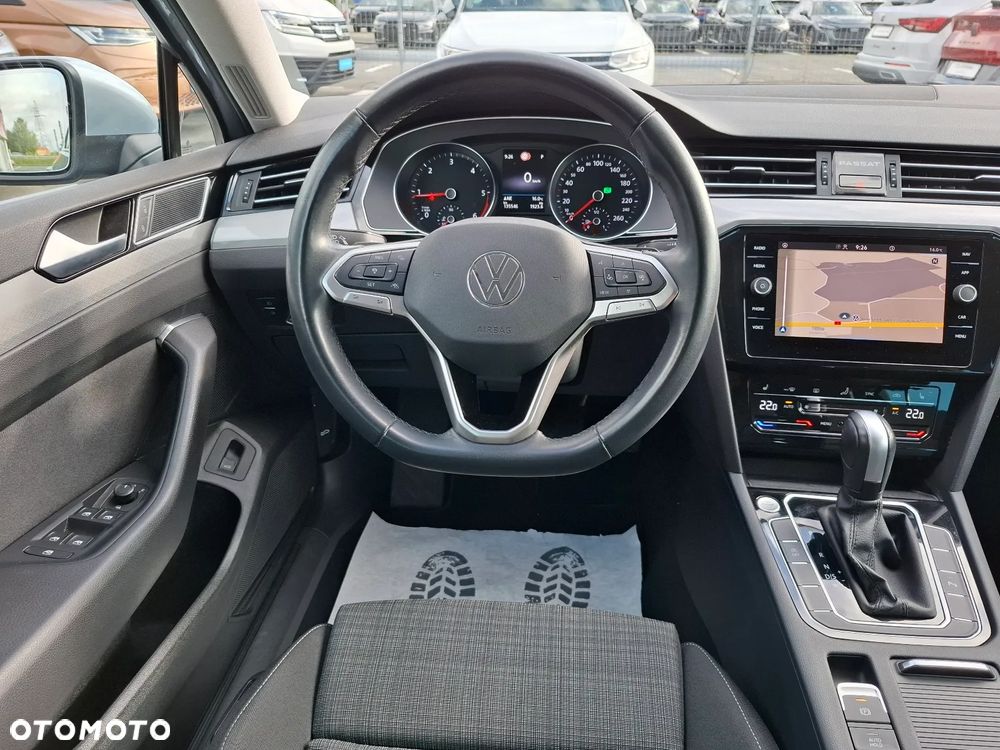 Volkswagen Passat Variant 2.0 TDI SCR DSG Business - 17