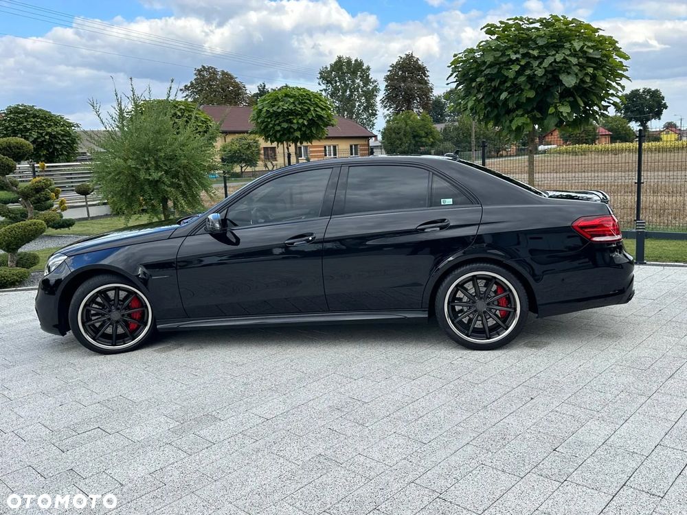 Mercedes-Benz Klasa E - 23